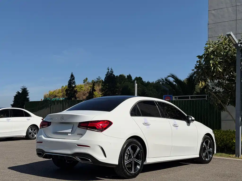 Mercedes-Benz A-Class — фото 7