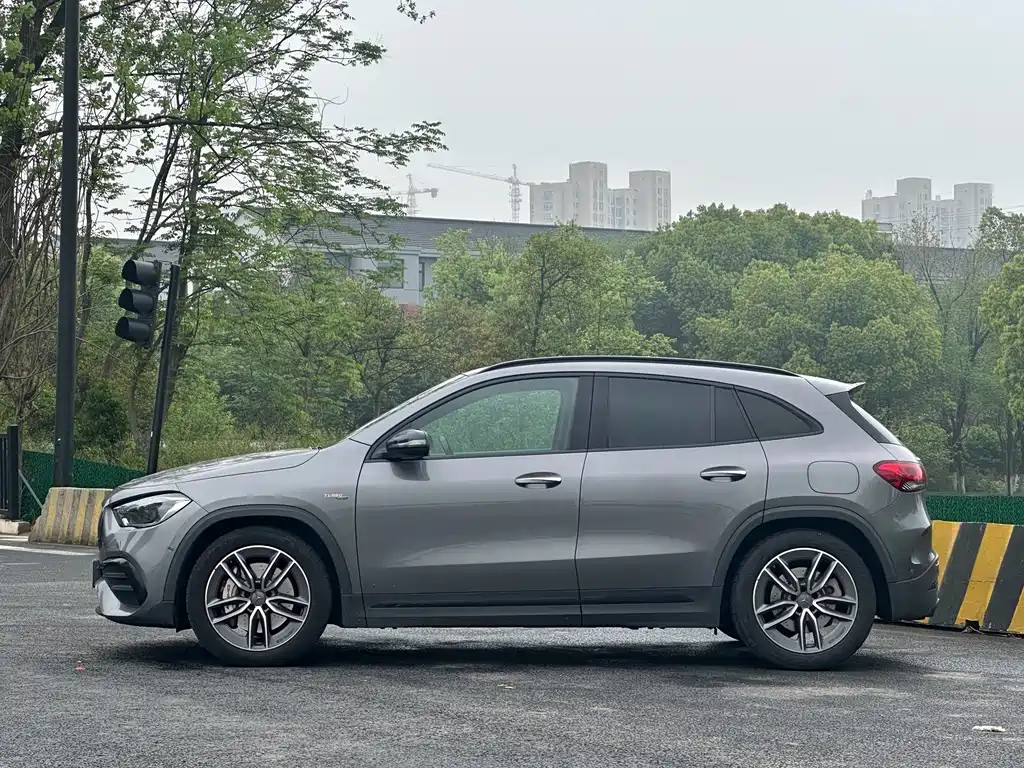 Mercedes-Benz GLA AMG — фото 4