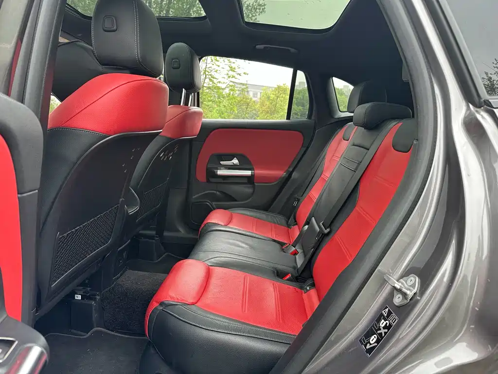 Mercedes-Benz GLA AMG — фото 10