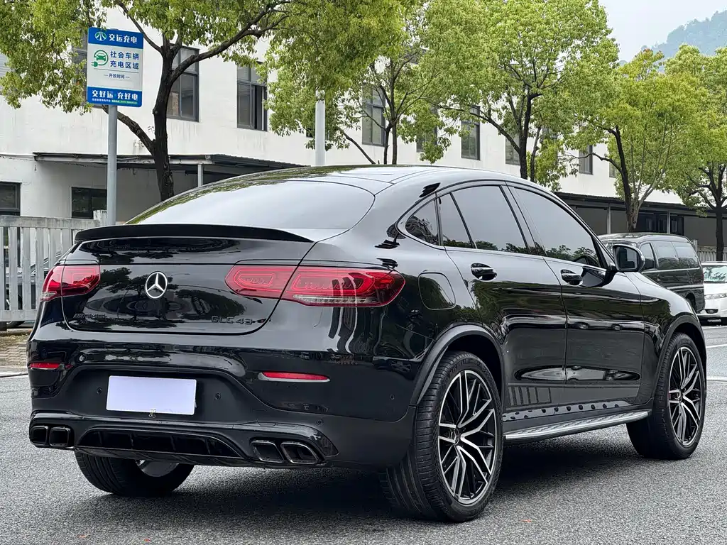 Mercedes-Benz GLC Coupe AMG — фото 4