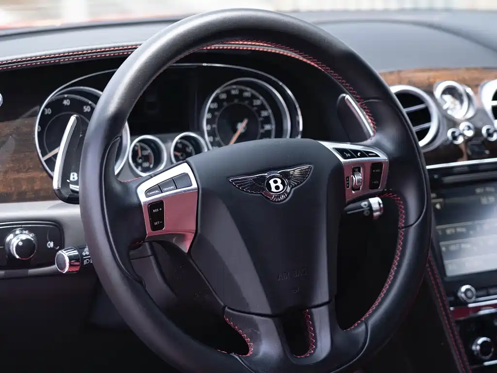 Bentley Continental — фото 9