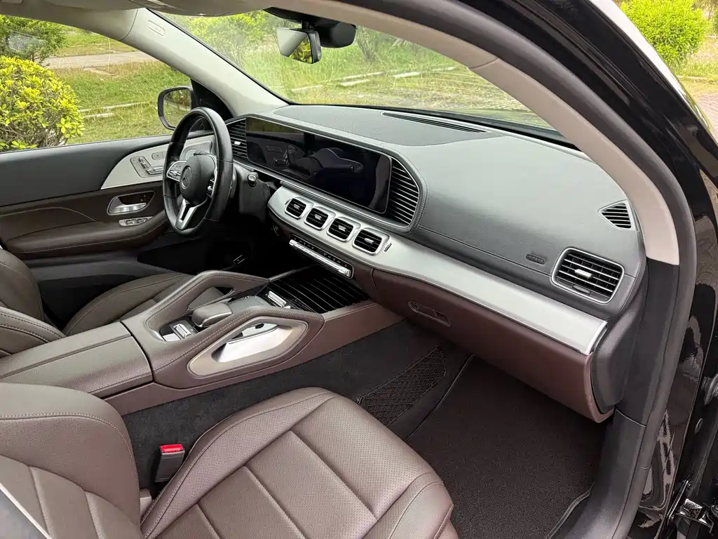 Mercedes-Benz GLE — фото 11