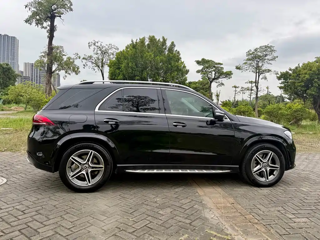 Mercedes-Benz GLE — фото 17