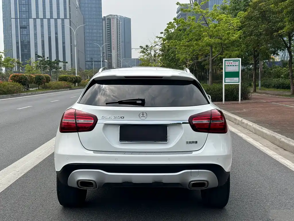Mercedes-Benz GLA — фото 5