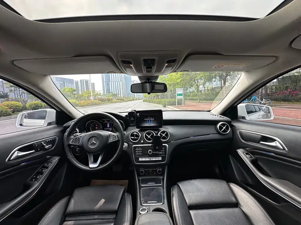 Mercedes-Benz GLA — фото 8