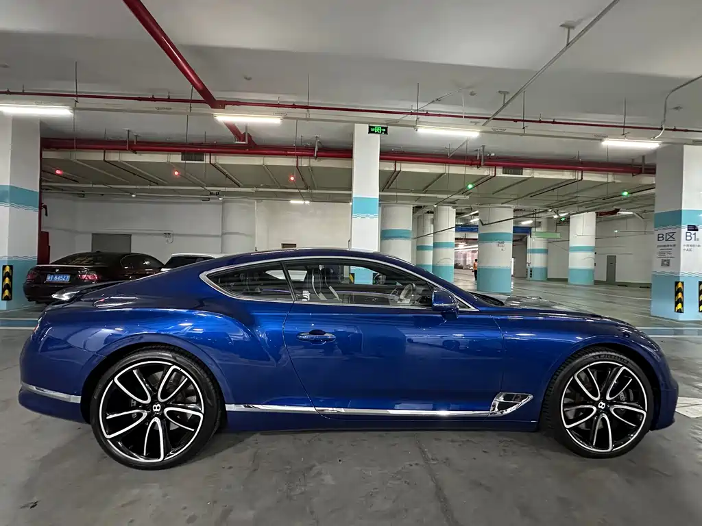 Bentley Continental — фото 6