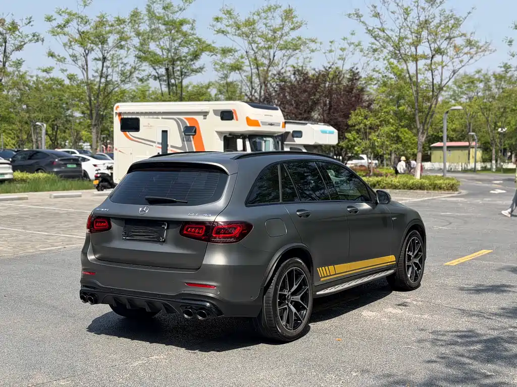 Mercedes-Benz GLC AMG — фото 13