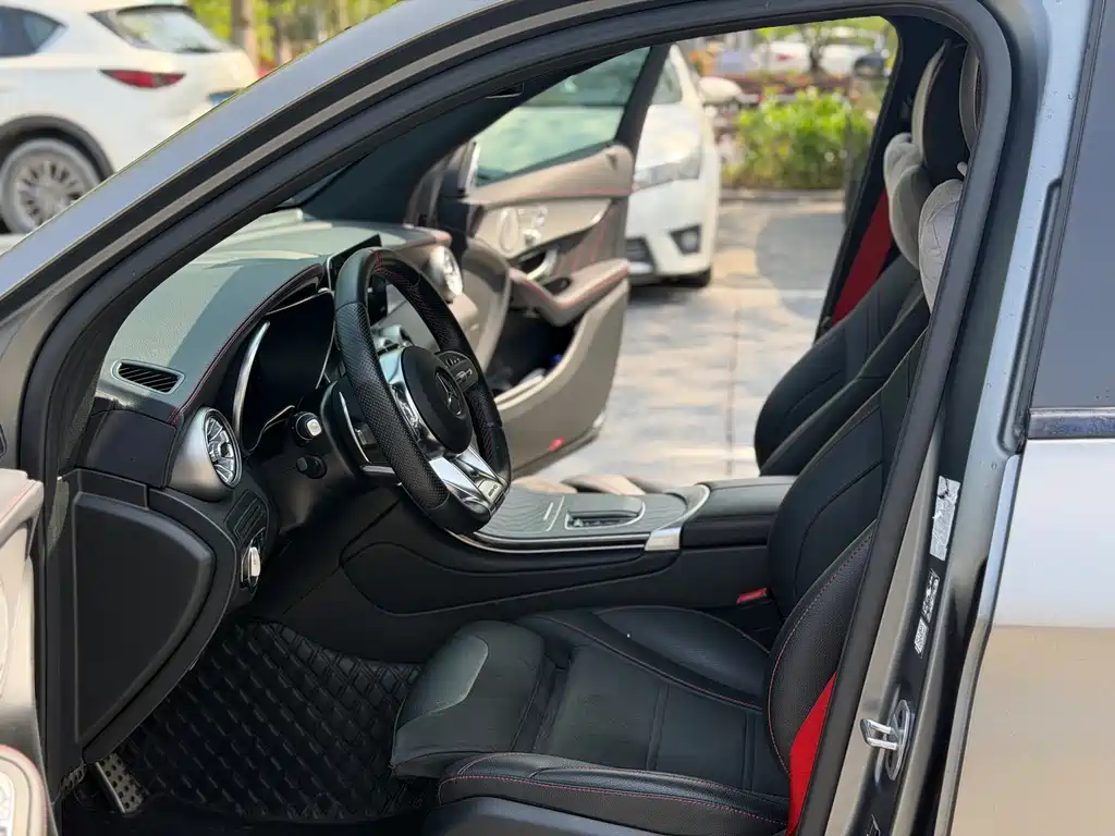 Mercedes-Benz GLC AMG — фото 9