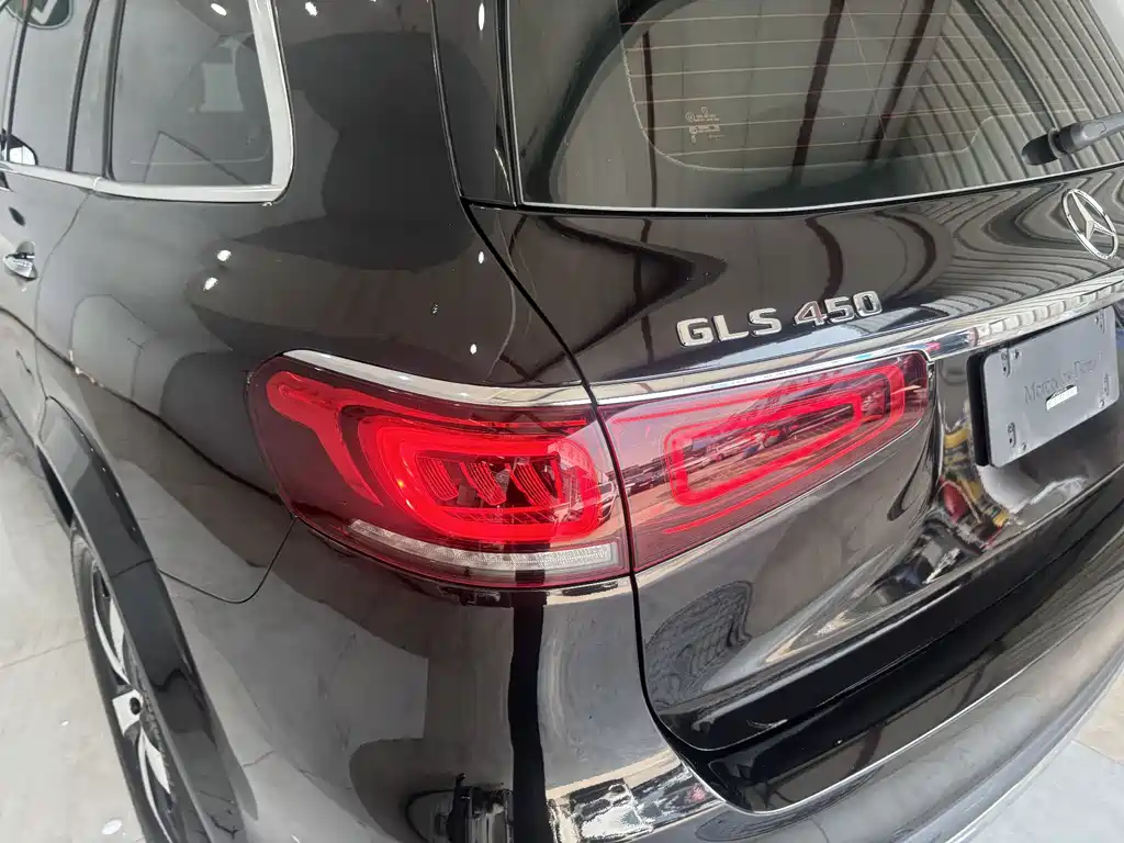 Mercedes-Benz GLS — фото 9