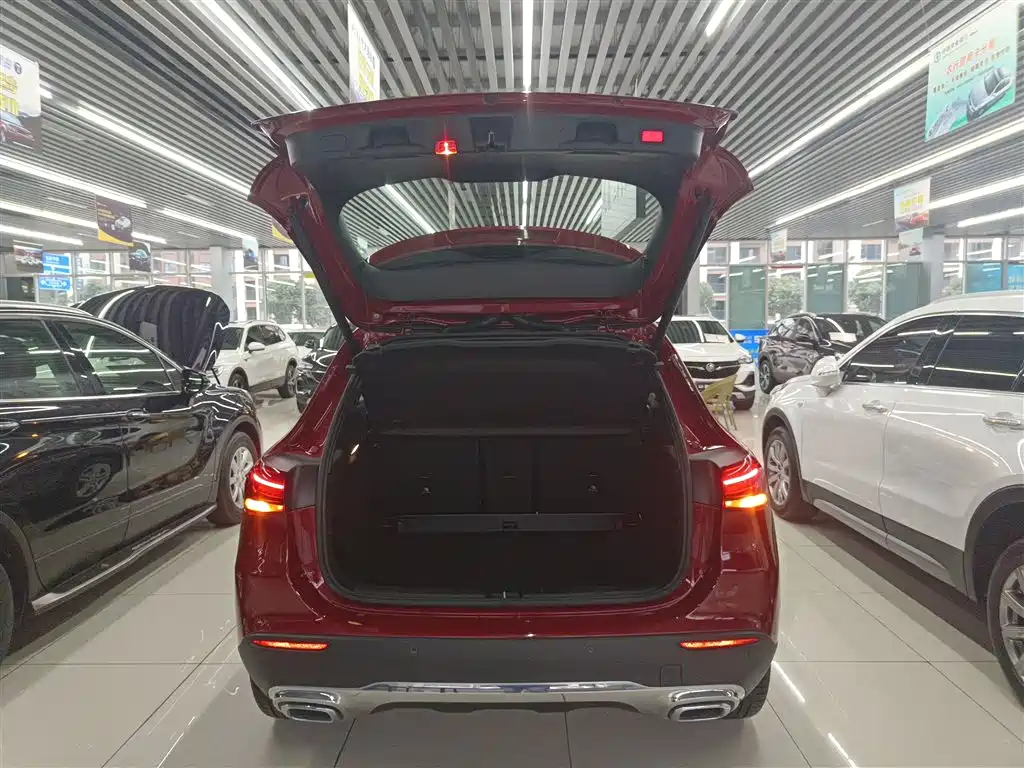 Mercedes-Benz GLA — фото 19