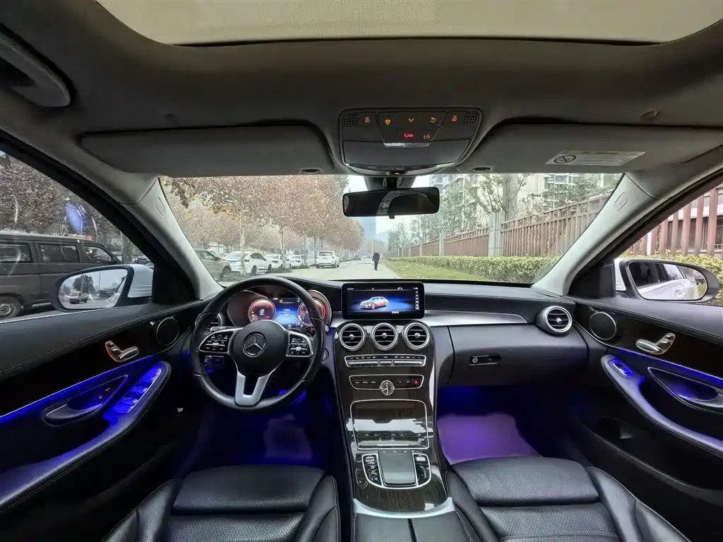 Mercedes-Benz C-Class — фото 14