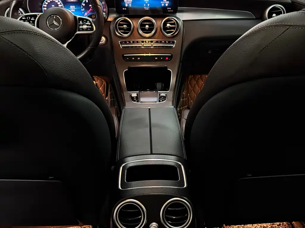 Mercedes-Benz GLC — фото 10