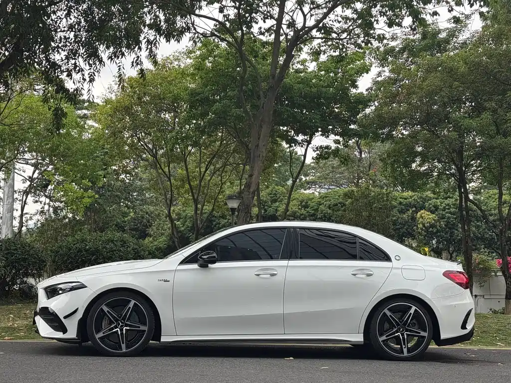 Mercedes-Benz A-Class AMG — фото 4