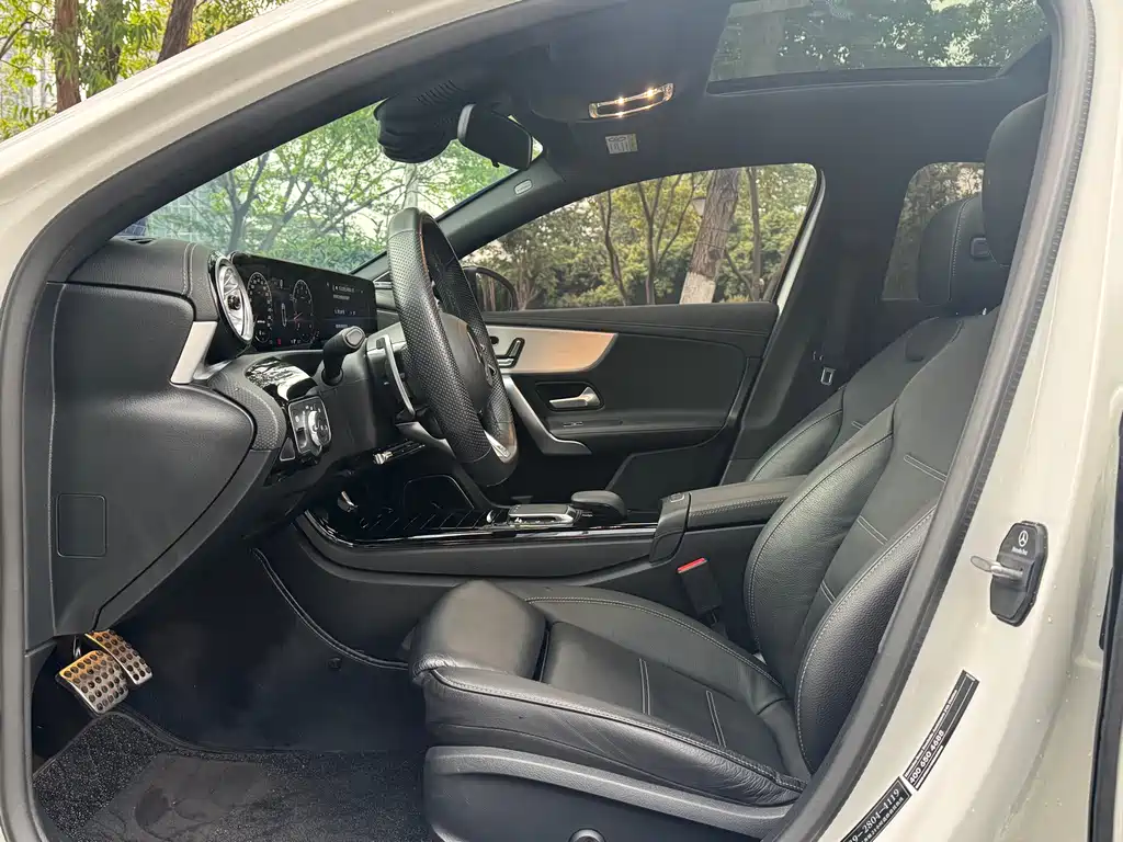 Mercedes-Benz A-Class AMG — фото 10