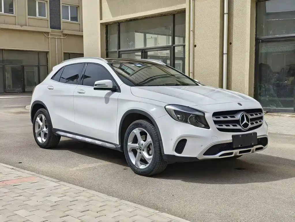 Mercedes-Benz GLA — фото 3