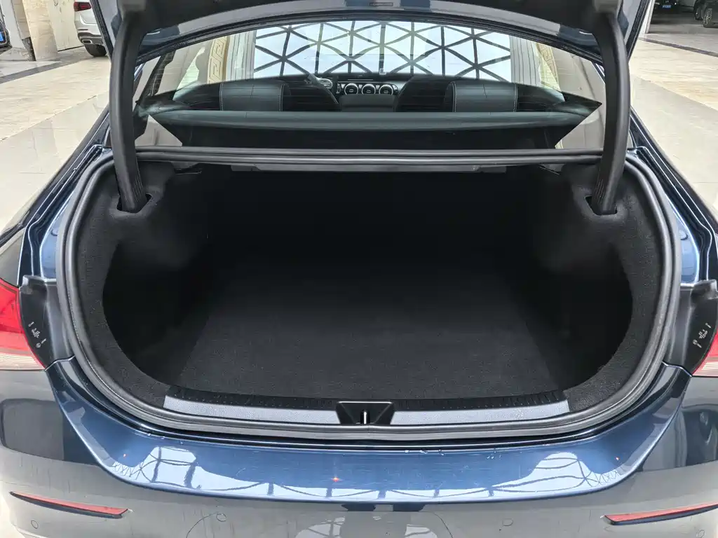 Mercedes-Benz A-Class — фото 14