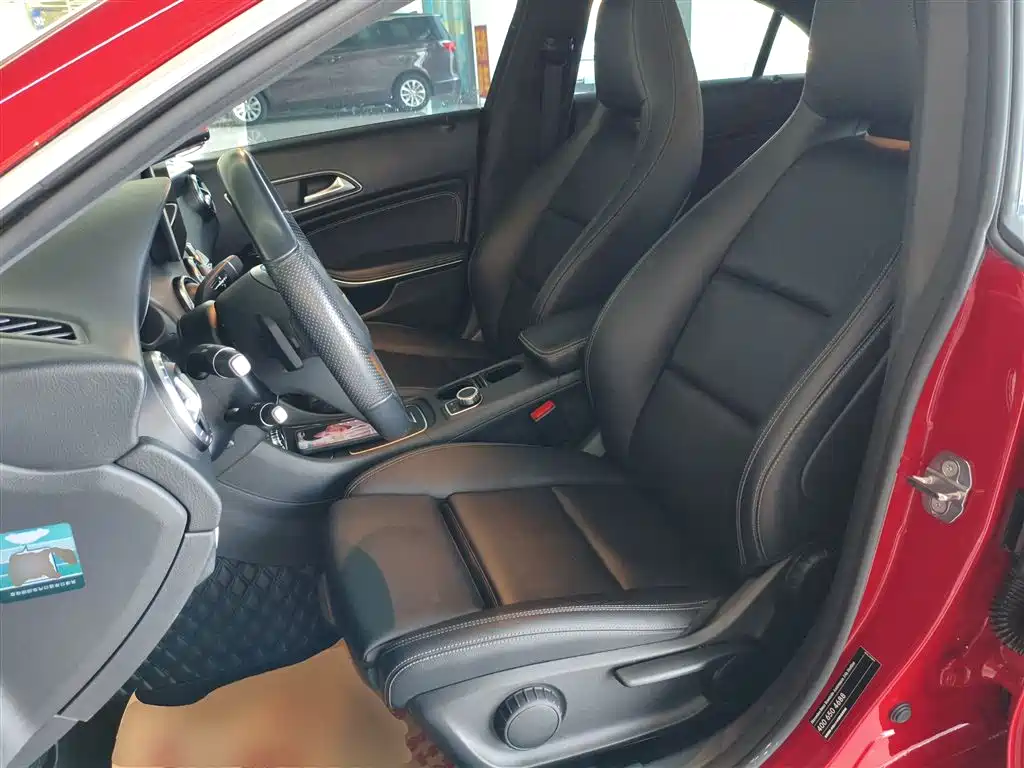 Mercedes-Benz CLA (Import) — фото 11