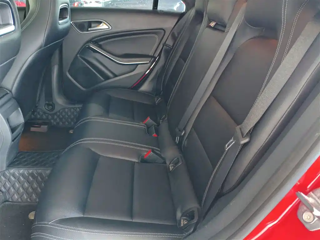 Mercedes-Benz CLA (Import) — фото 13