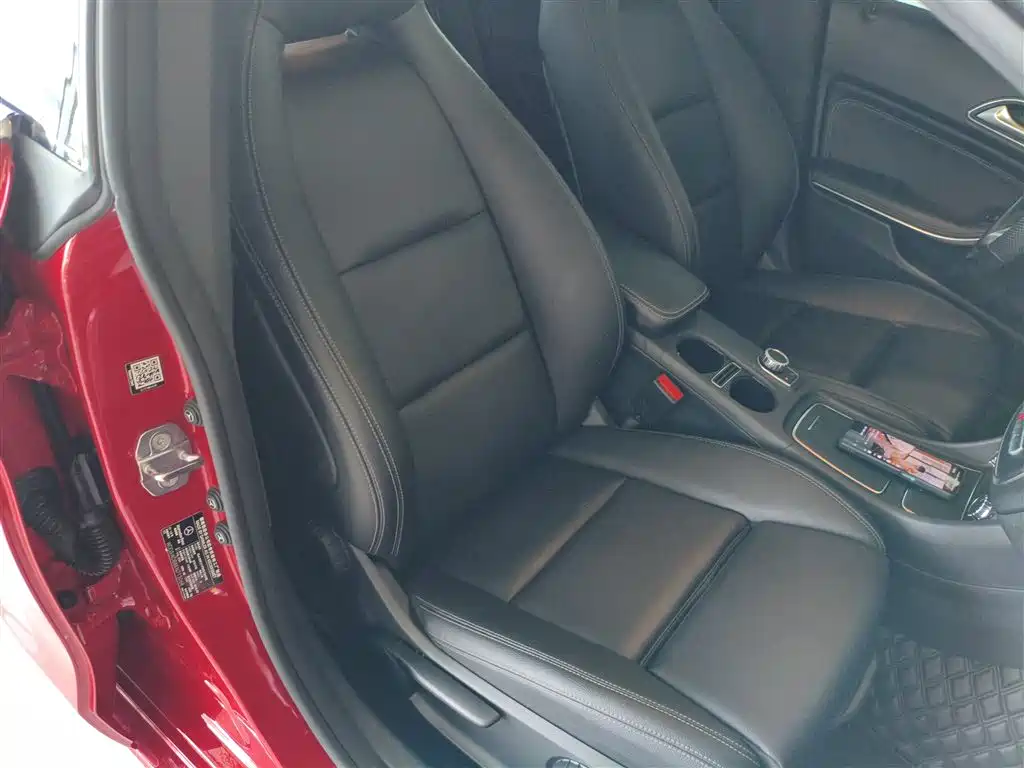 Mercedes-Benz CLA (Import) — фото 20