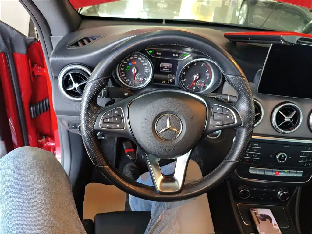 Mercedes-Benz CLA (Import) — фото 7