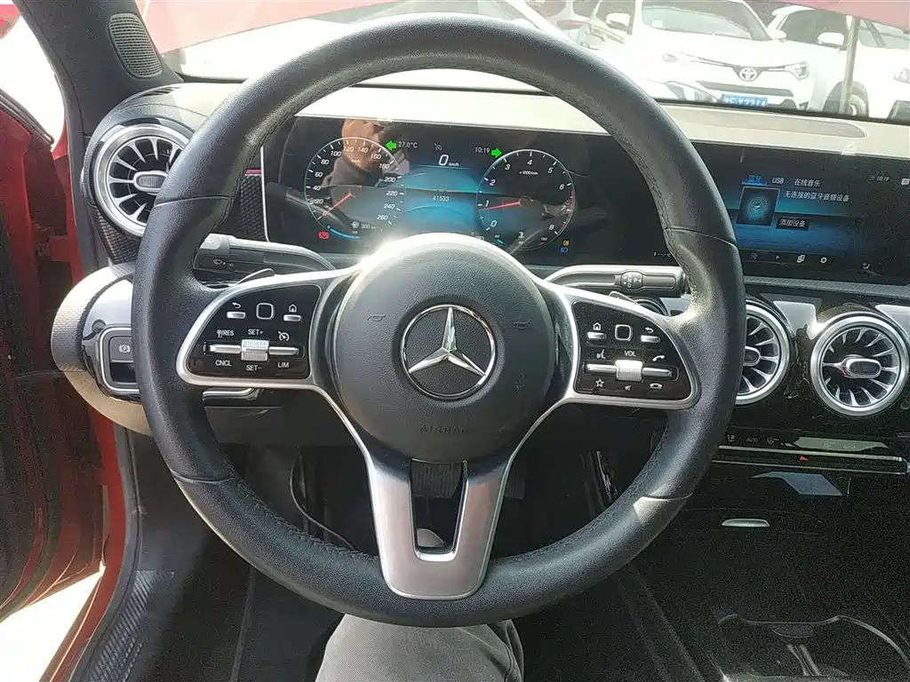 Mercedes-Benz A-Class — фото 7