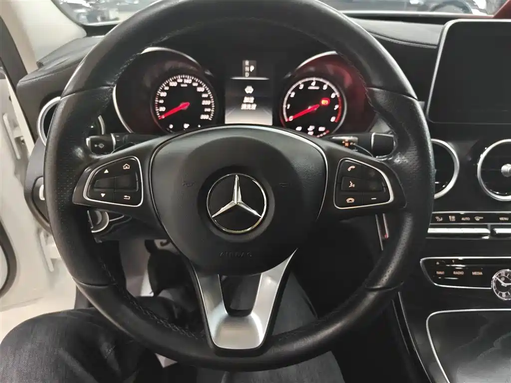 Mercedes-Benz C-Class — фото 13