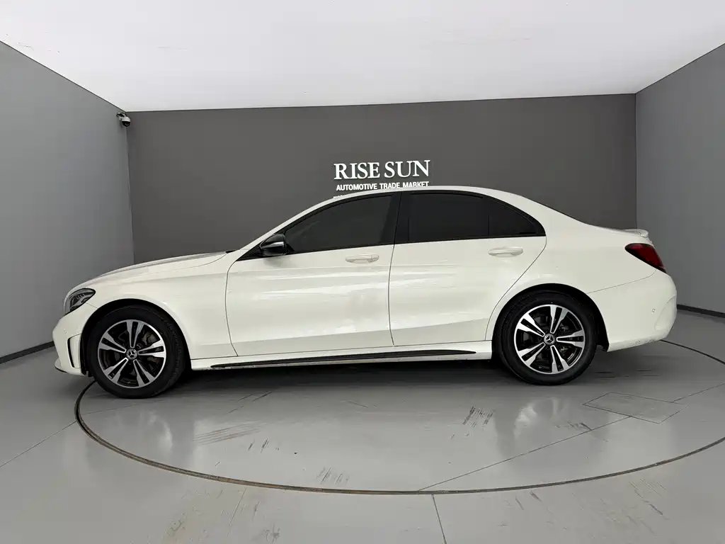 Mercedes-Benz C-Class — фото 4