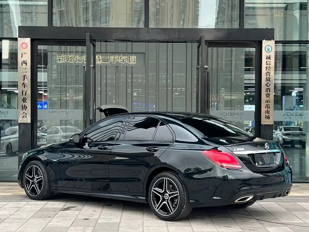 Mercedes-Benz C-Class — фото 4