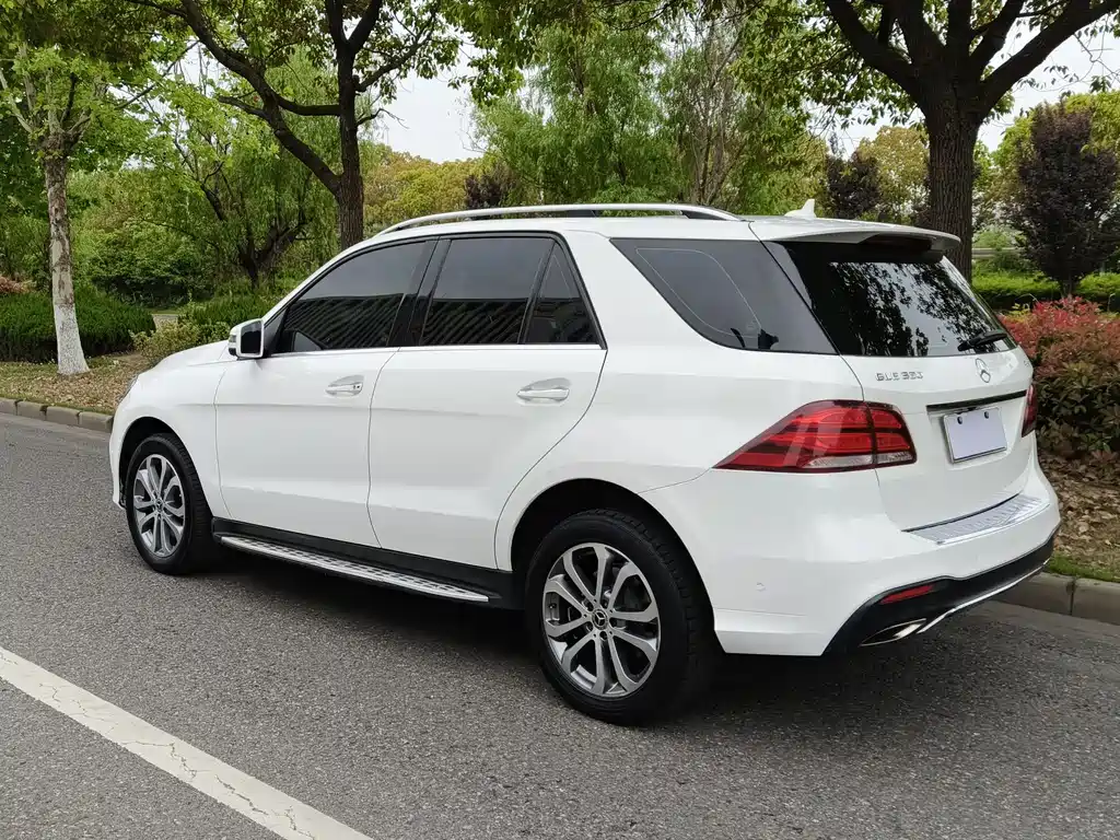 Mercedes-Benz GLE — фото 3