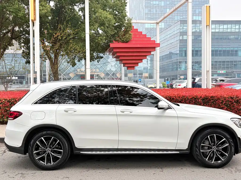 Mercedes-Benz GLC — фото 4