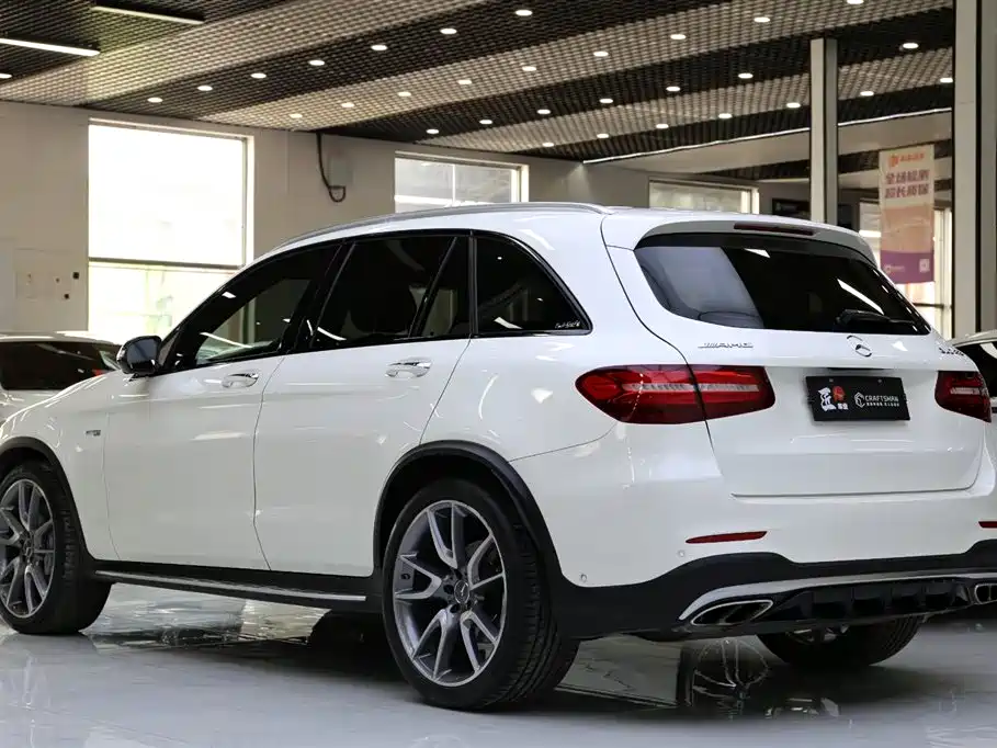 Mercedes-Benz GLC AMG — фото 21