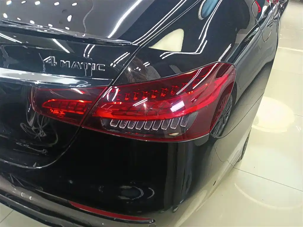 Mercedes-Benz E-Class (Import) — фото 7