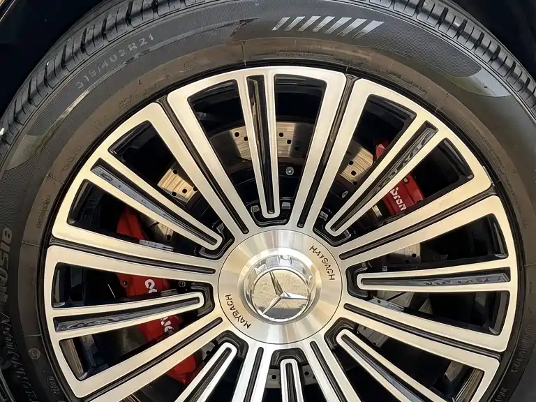 Mercedes-Benz GLS — фото 17