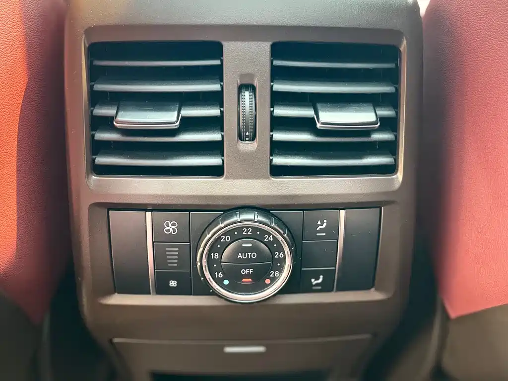 Mercedes-Benz GLS — фото 25