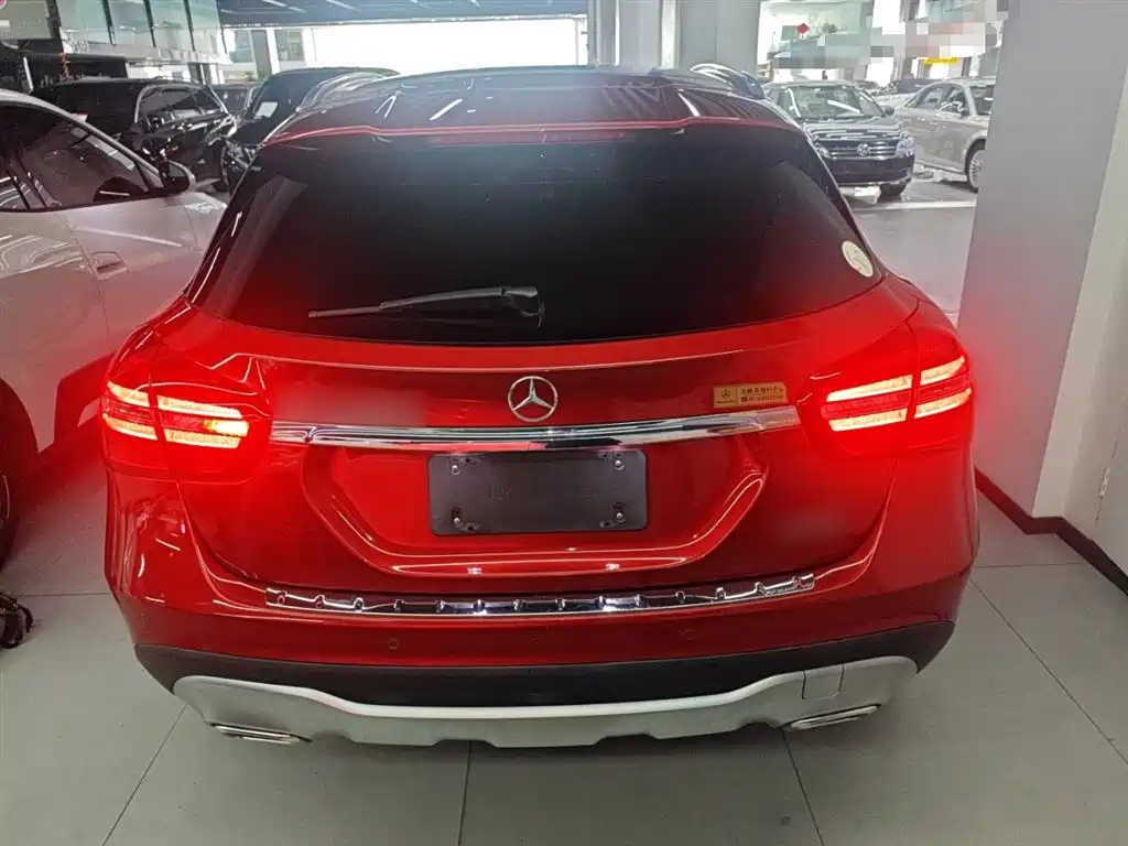 Mercedes-Benz GLA — фото 4