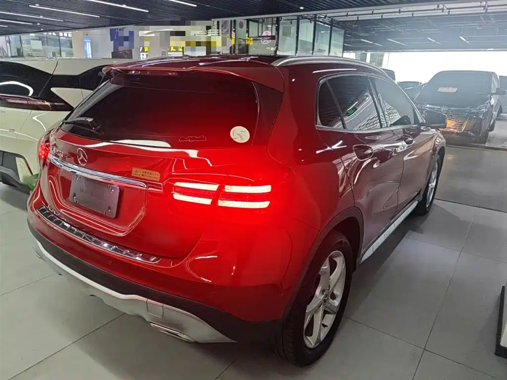 Mercedes-Benz GLA — фото 5