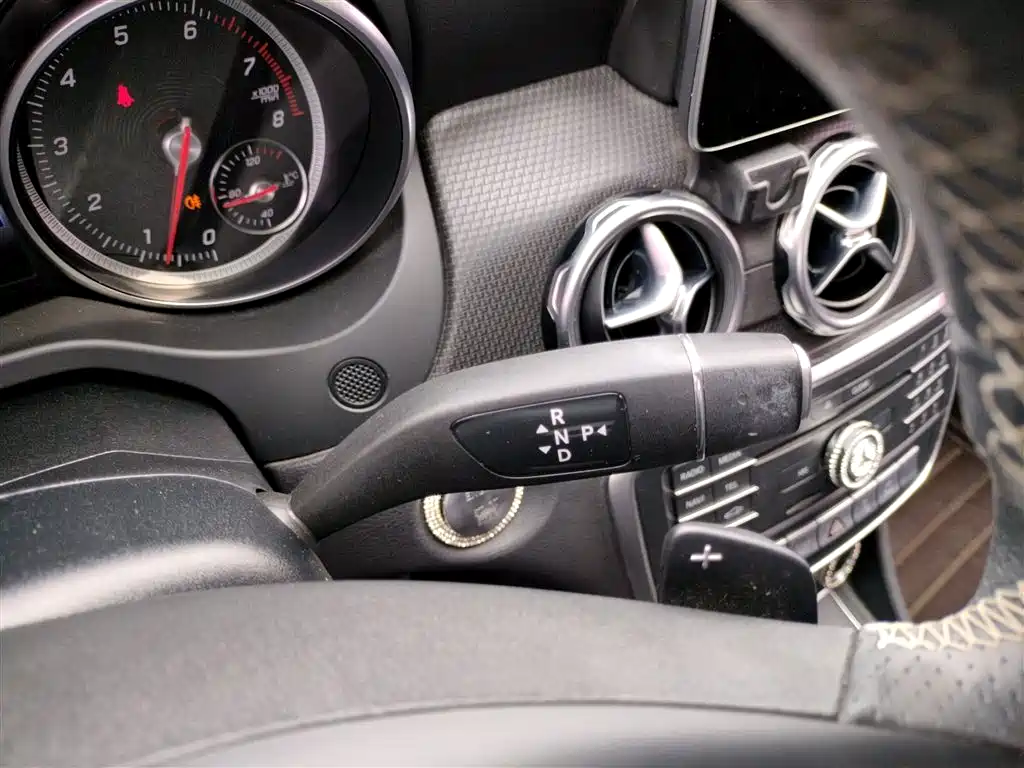 Mercedes-Benz GLA — фото 14