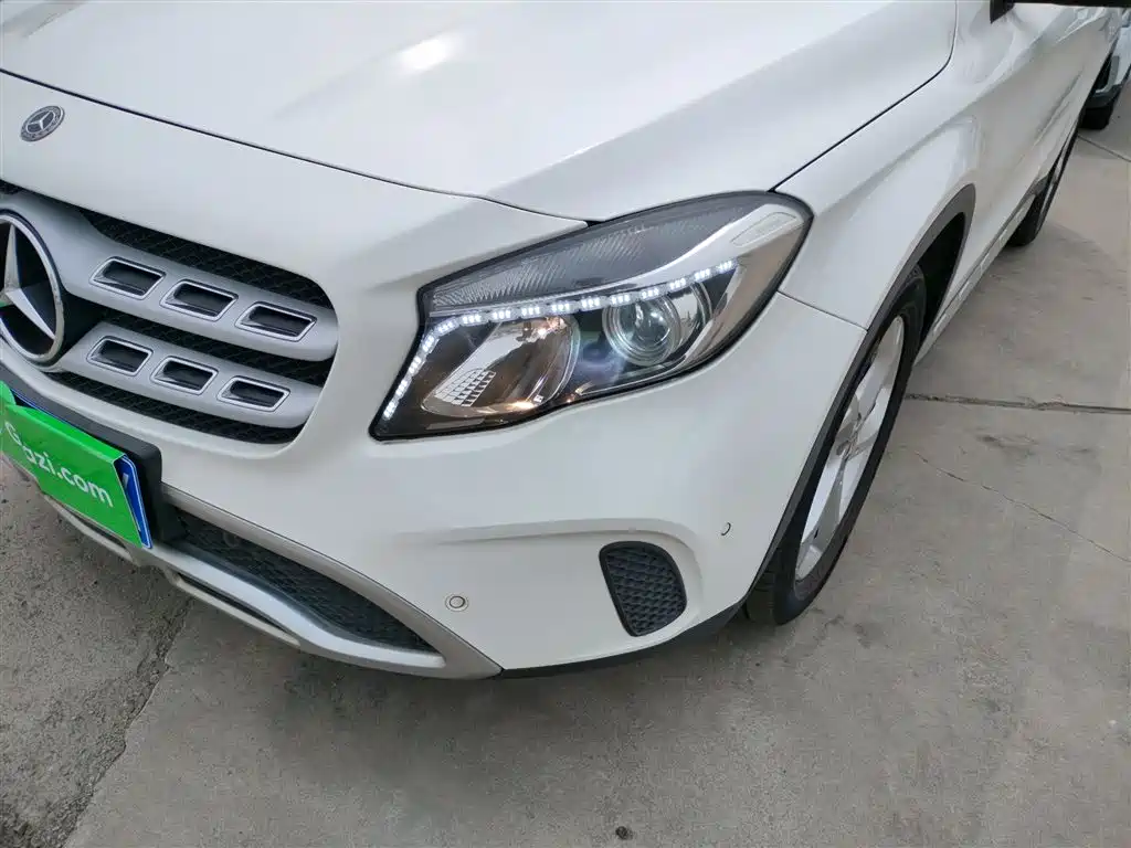 Mercedes-Benz GLA — фото 24