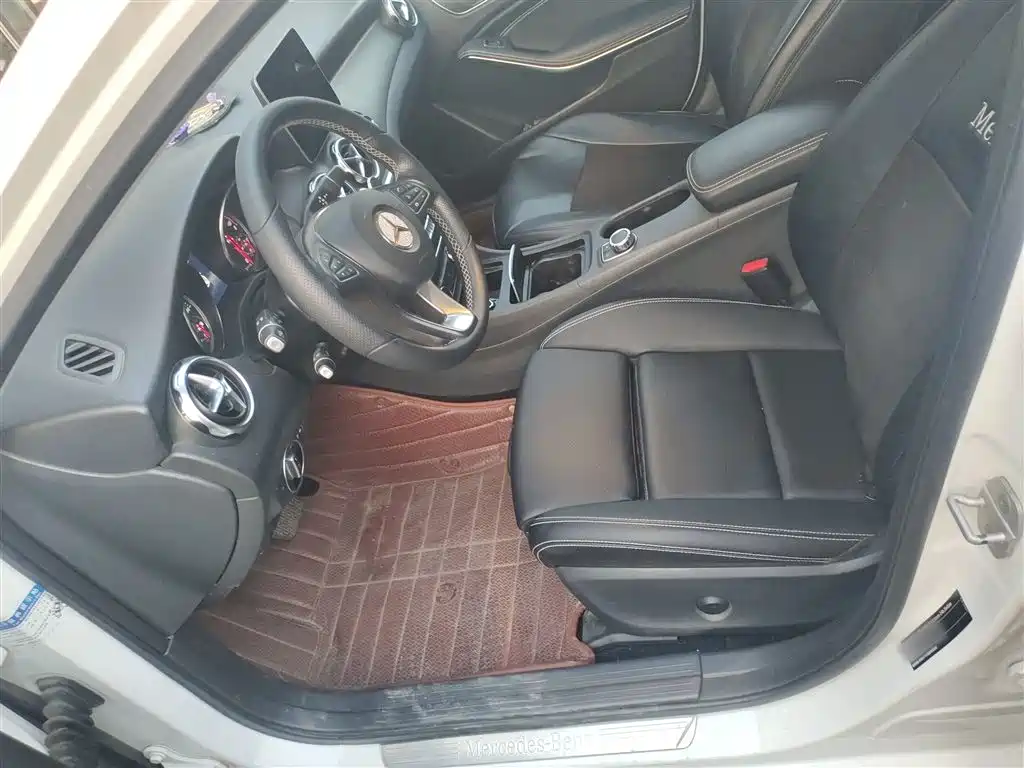 Mercedes-Benz GLA — фото 15