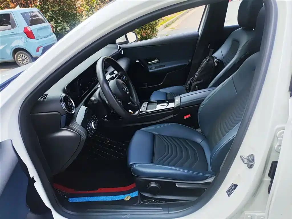 Mercedes-Benz A-Class — фото 15