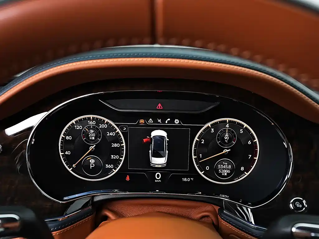 Bentley Flying Spur — фото 23