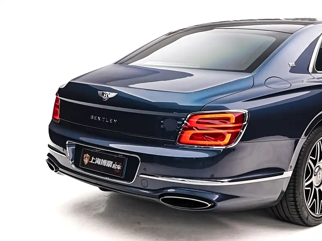 Bentley Flying Spur — фото 4