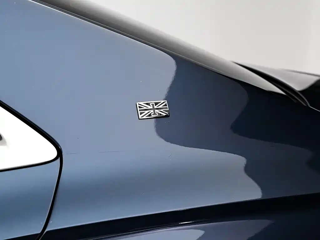 Bentley Flying Spur — фото 9