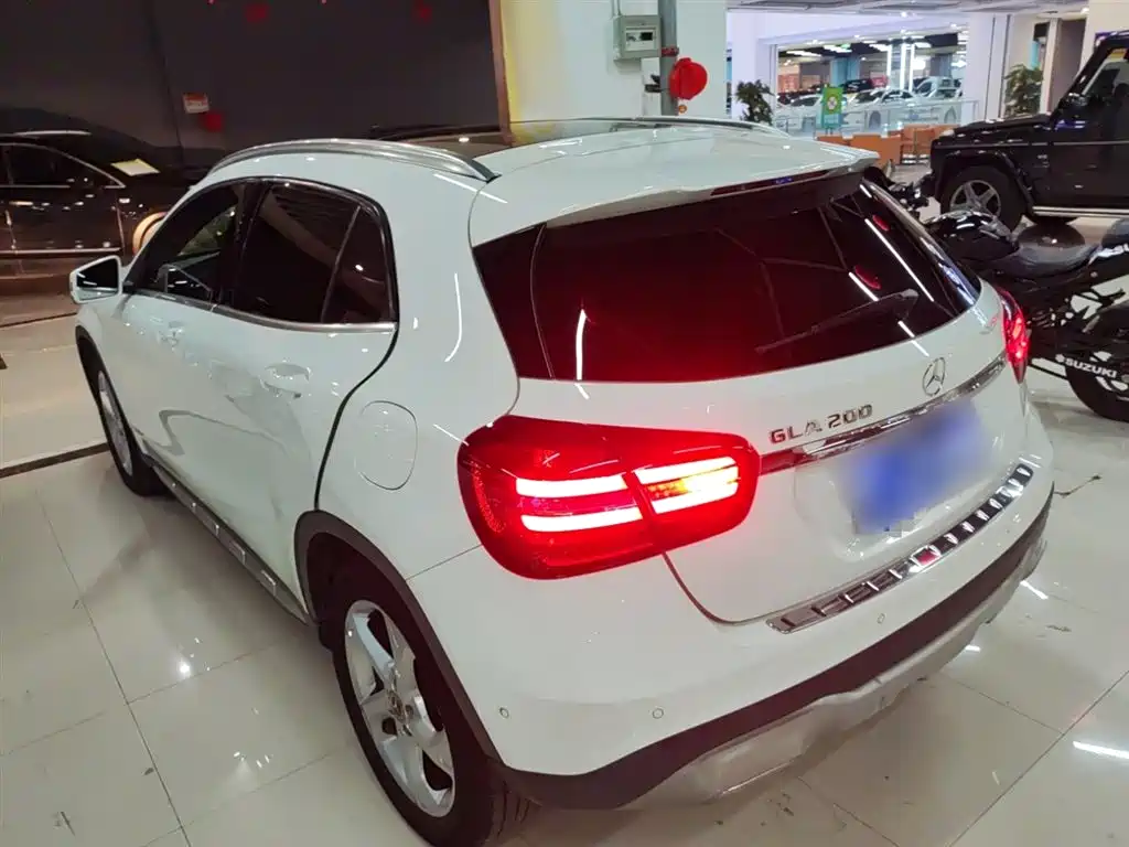 Mercedes-Benz GLA — фото 5
