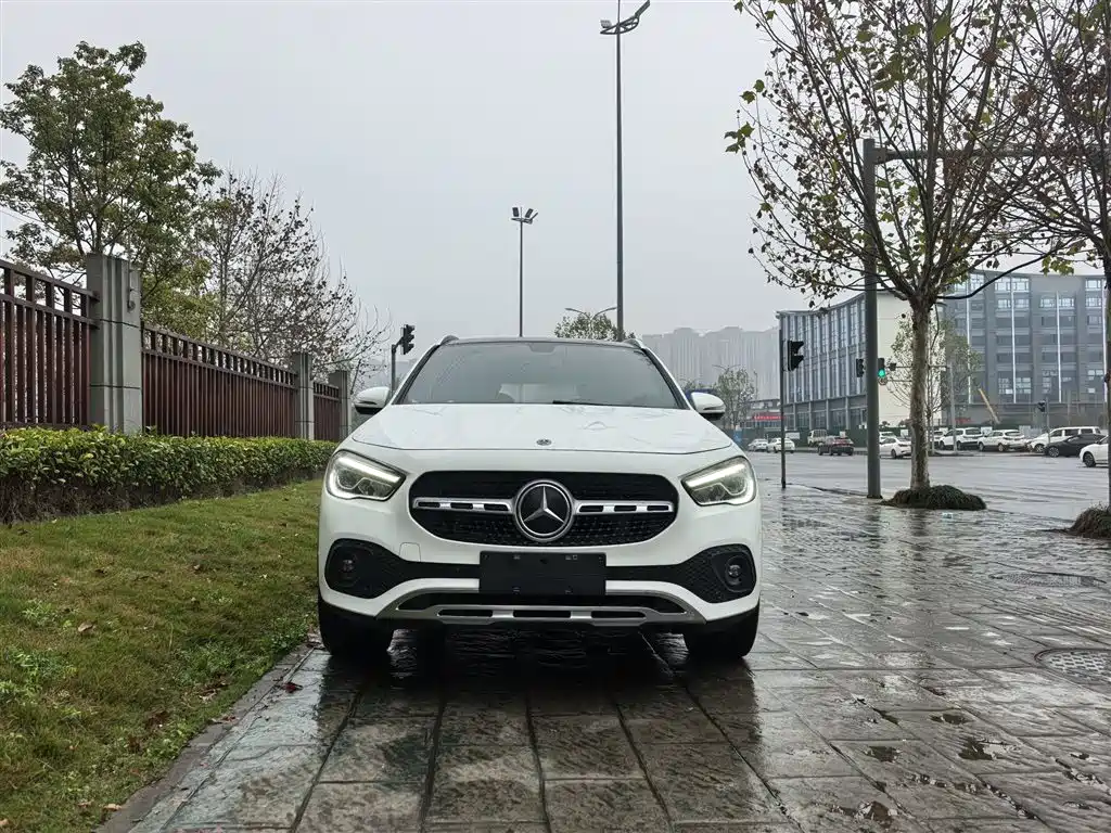Mercedes-Benz GLA — фото 23
