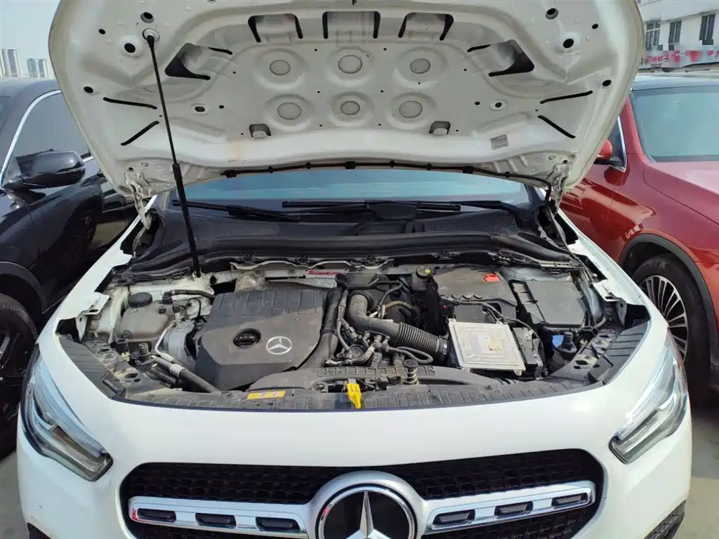 Mercedes-Benz GLA — фото 19
