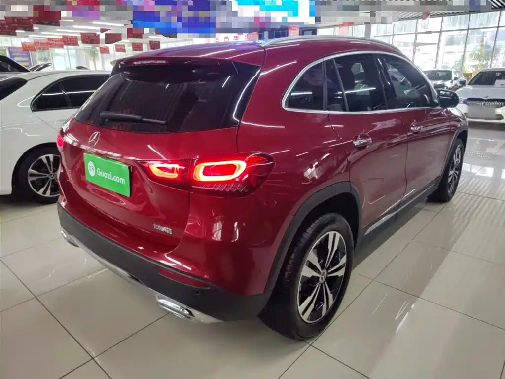 Mercedes-Benz GLA — фото 6