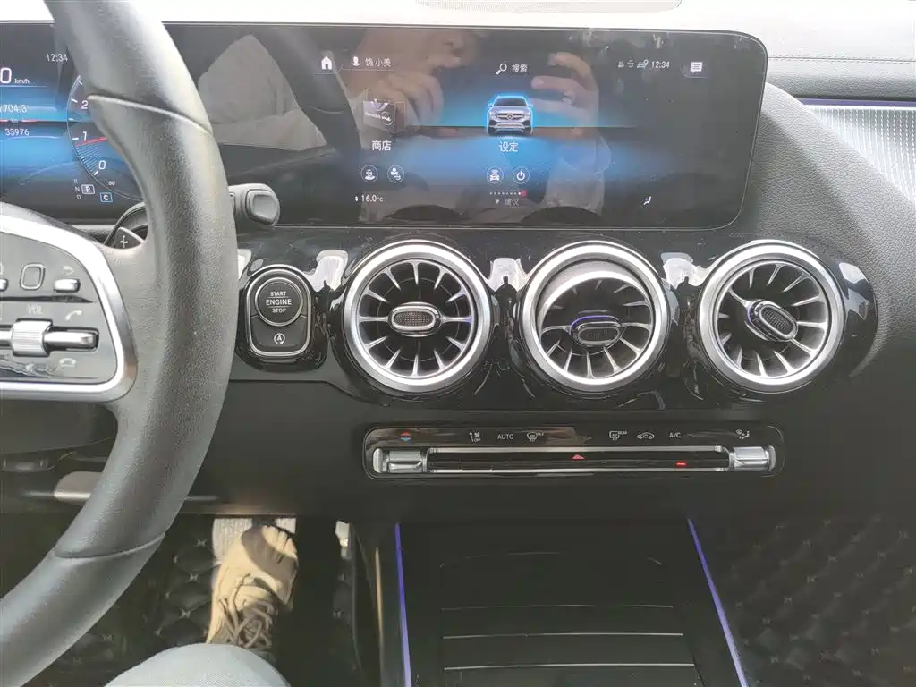 Mercedes-Benz GLA — фото 13