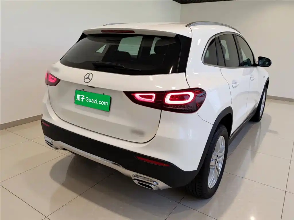 Mercedes-Benz GLA — фото 5