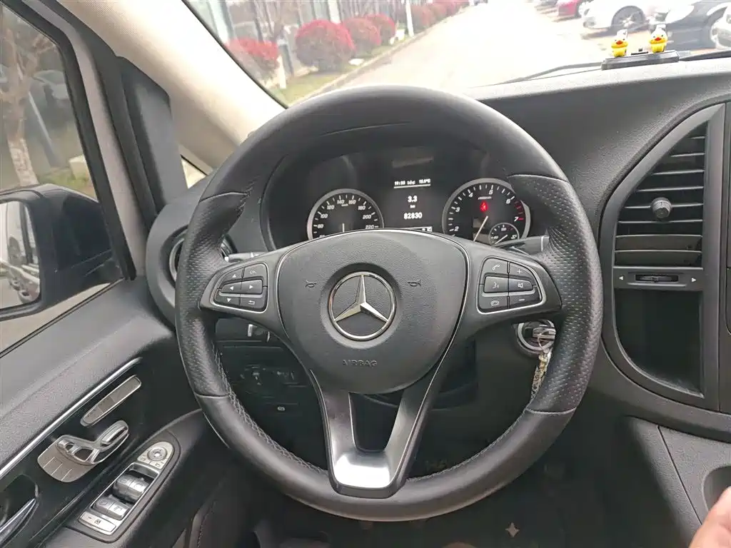 Mercedes-Benz Vito — фото 11